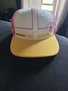 New Era Mariners Cap - White, Pink & Yellow